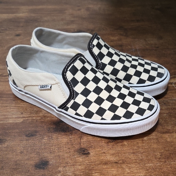 Vans Checkerboard Slip-On Sneakers in Black and White - Picture 6 of 7